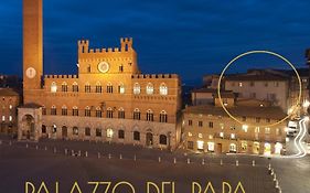 PALAZZO DEL PAPA LUXURY ROOMS Guest House